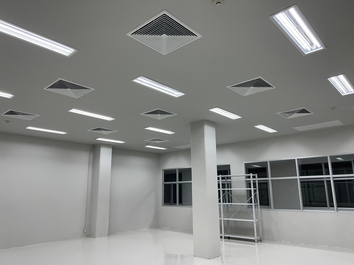 public/img/reference/Cleanroom Panel/22.jpg